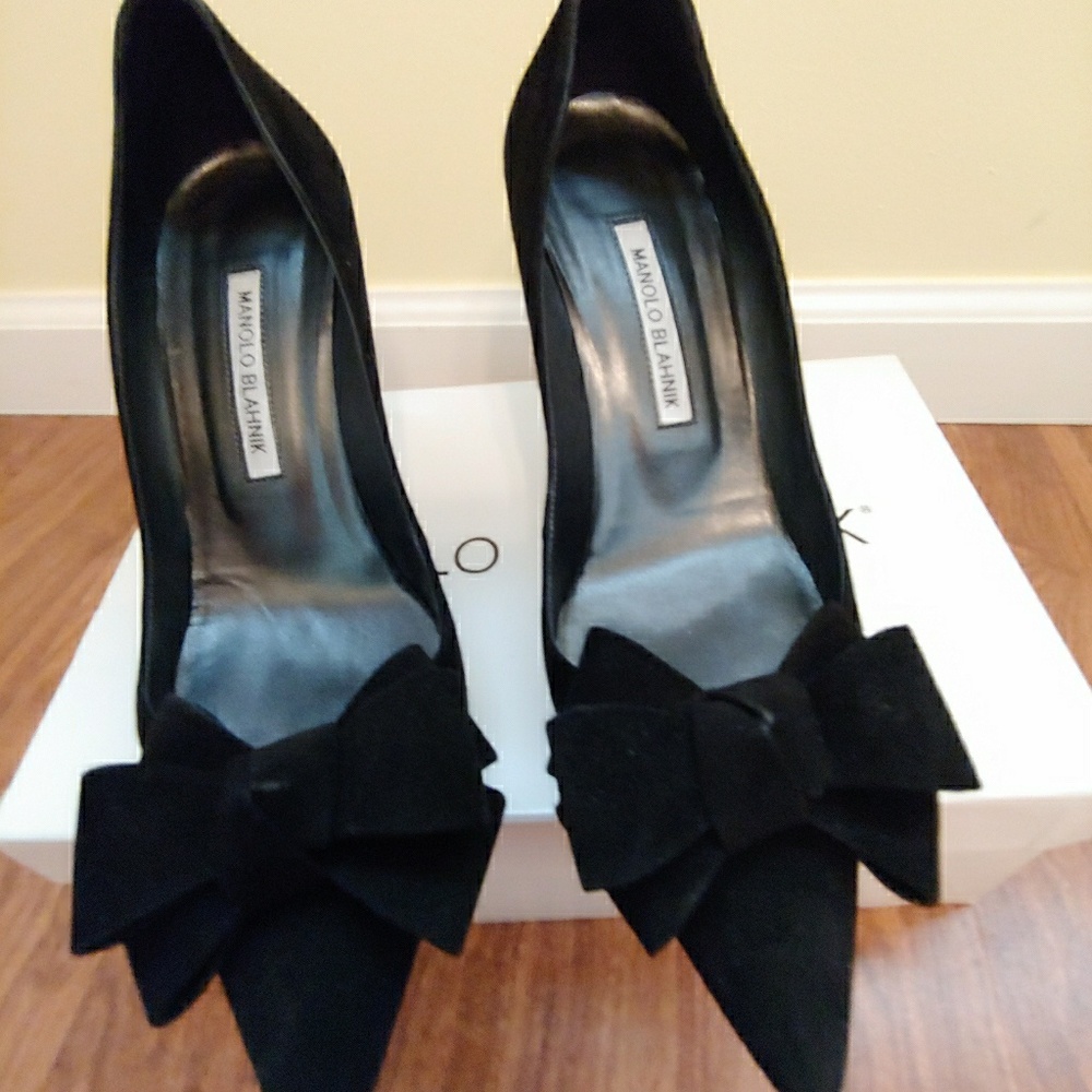 Manolo Blahnik Suede Bow Shoes